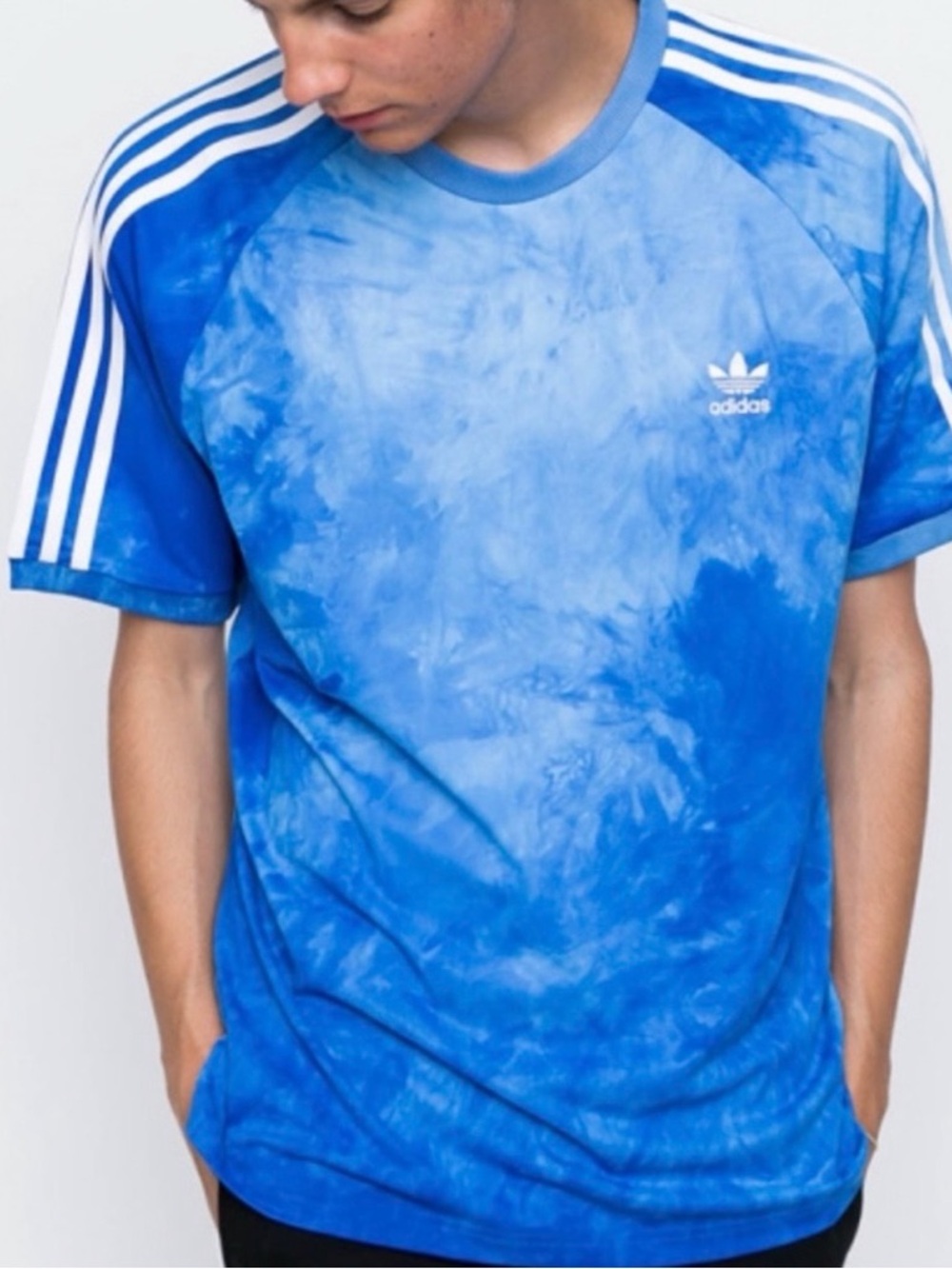 ADIDAS x Pharrell Williams 2018 Hu Holi Tie-Dye Shirt - Men’s L - Like New